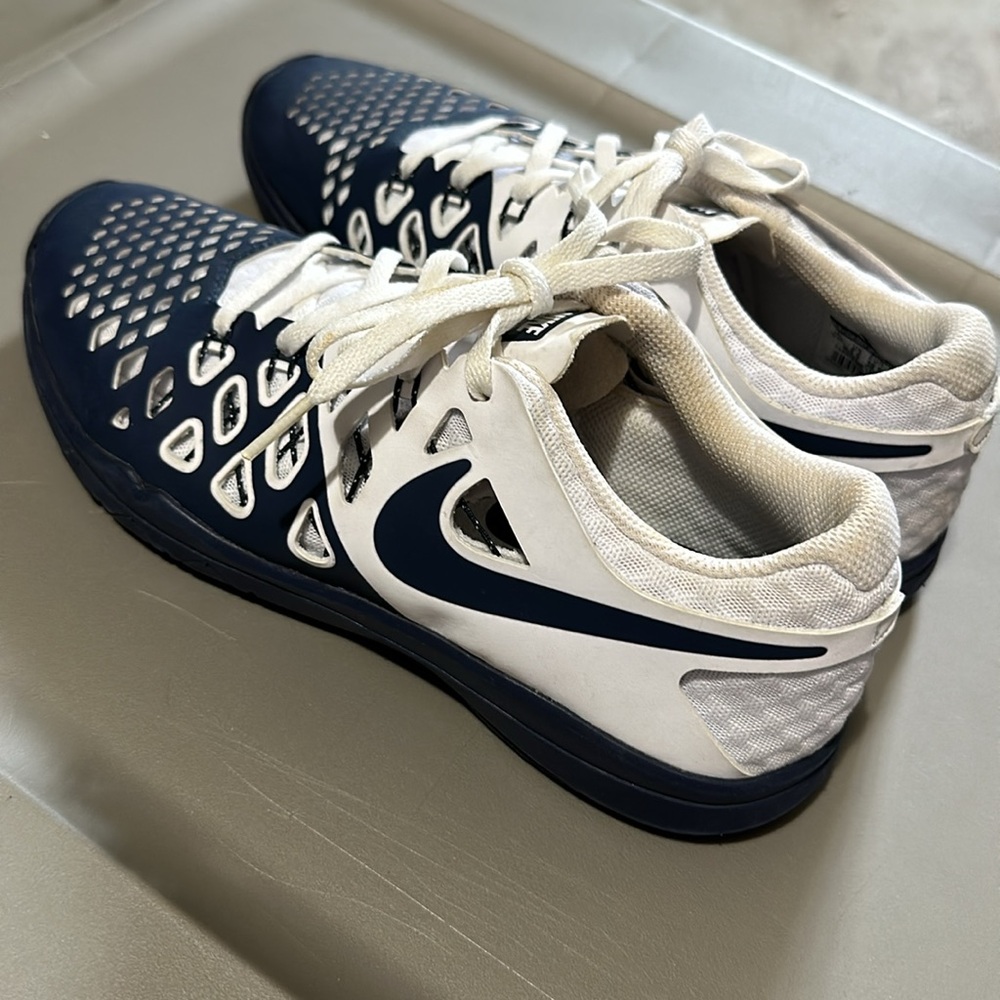 Nike Training navy and white sneakers size 6